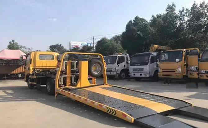 日土汽车中途维修案例
